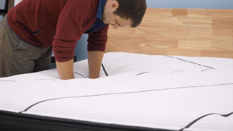 Simmons Beautyrest Black mattress press