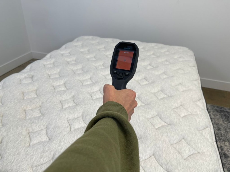 before thermal imaging from the helix sunset luxe mattress