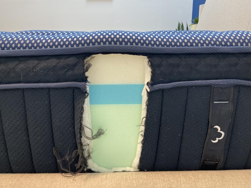 Construction of the DreamCloud Luxe Memory Foam