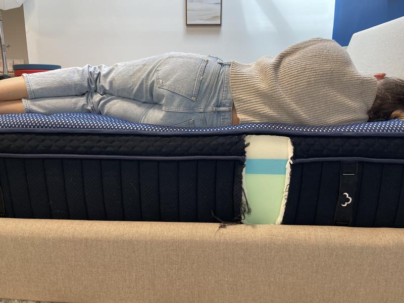 Full body side-sleeping edge support test of the DreamCloud Luxe Memory Foam Mattress