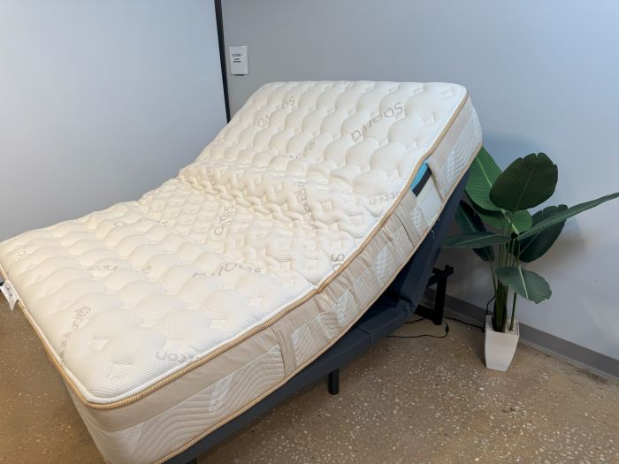 Saatva Loom Leaf Adjustable Base1