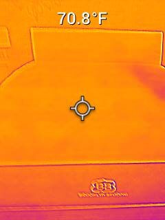 A thermal image of the Brooklyn Bedding Signature Hybrid at a neutral temperature. It reads 70.8 degrees.